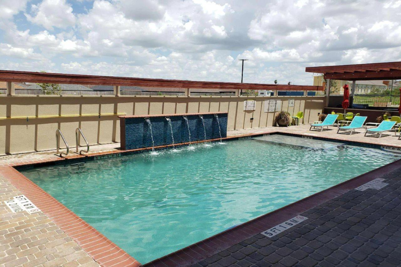 Home2 Suites By Hilton Edinburg Exterior foto